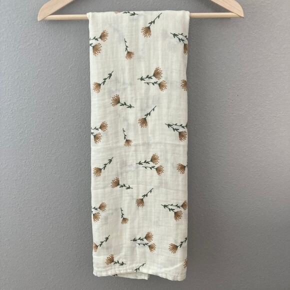 Brixton Phoenix Cotton Muslin Swaddle Blanket - Dandelion Floral - Cream - Picture 2 of 7